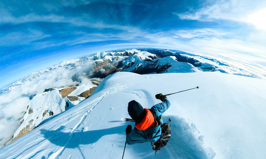 <p>Anfahrt mit Ski vom Himlung Himal</p>
