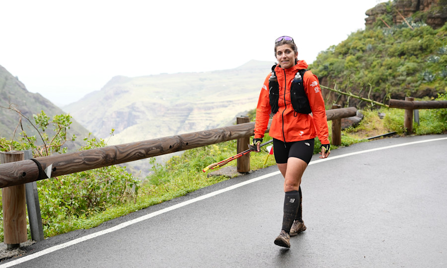 <p>Wo ist die Sonne? Nach einer herausfordernden Nacht gehts im Nieselregen weiter ... </p>