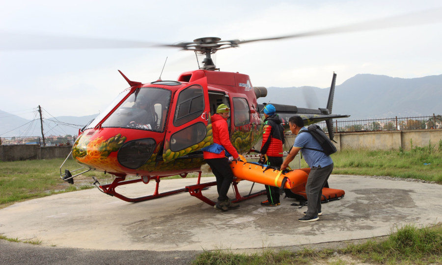 <p>Ankunft der sterblichen Überreste von Ueli Steck im Teaching Hospital in Kathmandu.</p>