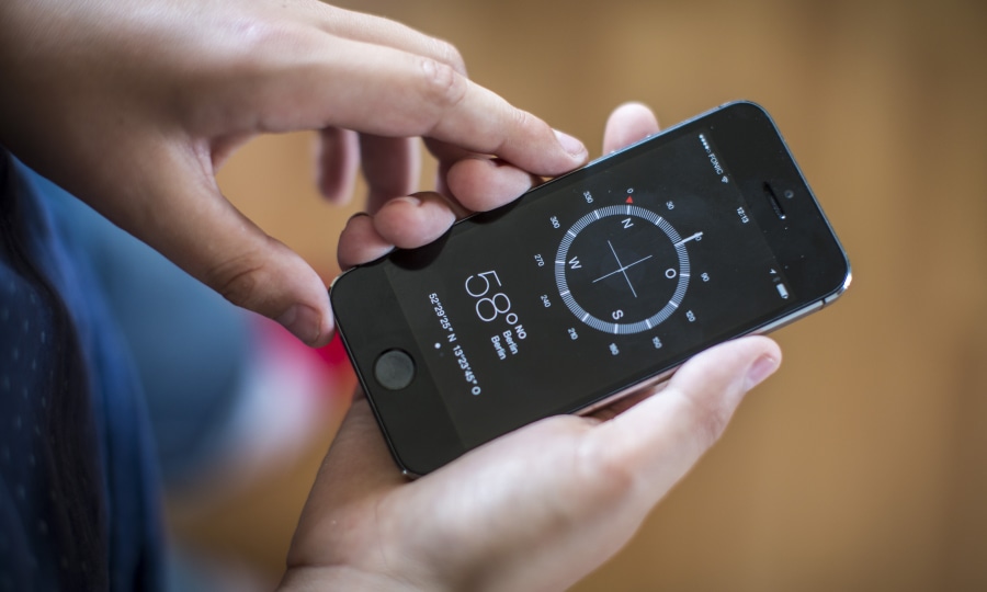 <p>Eine Kompass-App im Handy kann nützlich sein. Bei schlechen Empfang oder wenig Akku jedoch zum Problem werden.</p>