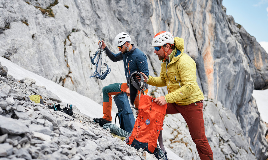 <p>Beim Evaluation Camp Fels können sich Interessierte am Bergführerberuf Feedback zur ihren Leistungen abholen.</p>
