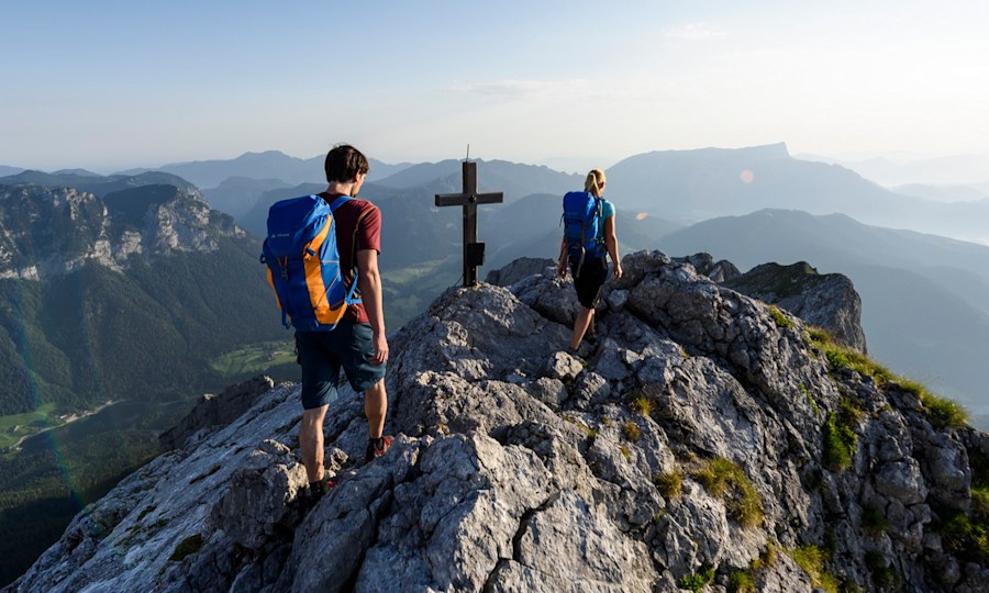 <p>Am Gipfel der Schärtenspitze (2153 m)</p>