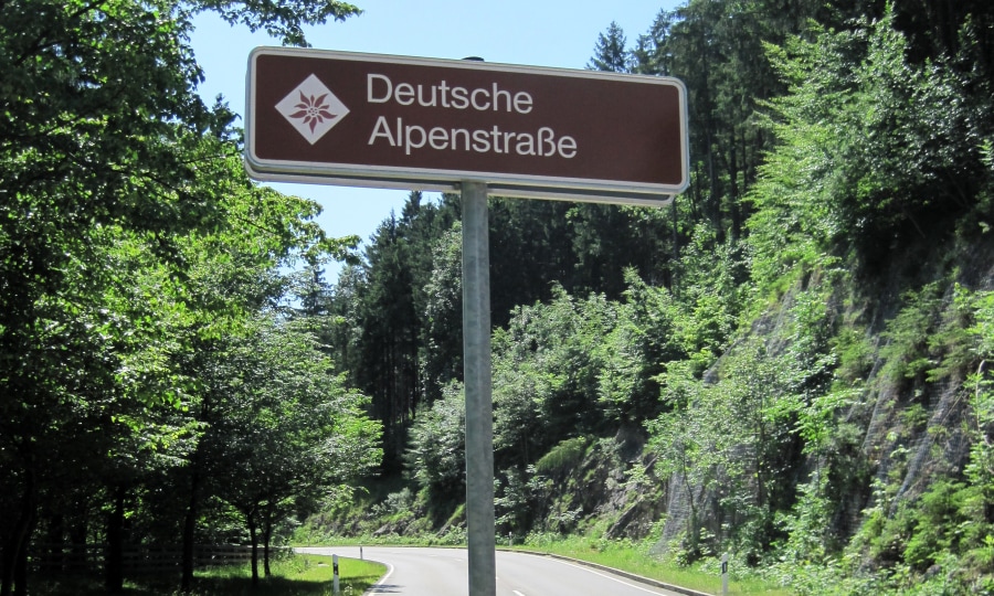 <p>Von Lindau bis zum Königssee: Über 460 km windet sich die Deutsche Alpenstraße. </p>