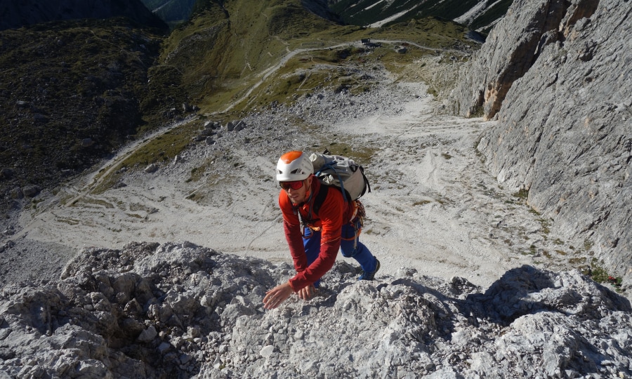 <p>Tobi beim Klettern in den Dolomiten.</p>