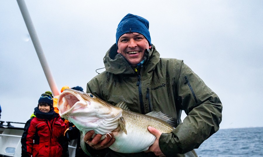 <p>ALPIN-Portalmanager Thomas ist kein Angler, konnte dem Kabeljau aber nicht widerstehen. Nach seiner ersten Norwegenreise weiß er das Zwiebelprinzip bei Outdoor-Bekleidung zu schätzen!</p>
