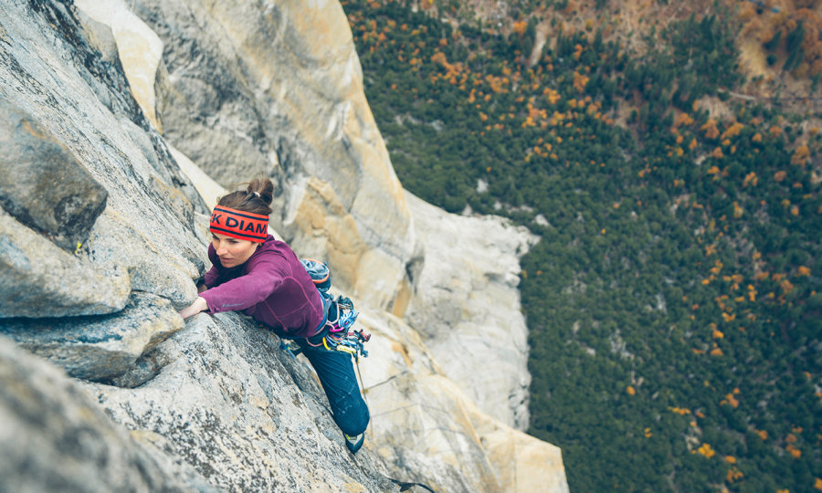 <p>Babsi beim Rissklettern im "Freerider".</p>