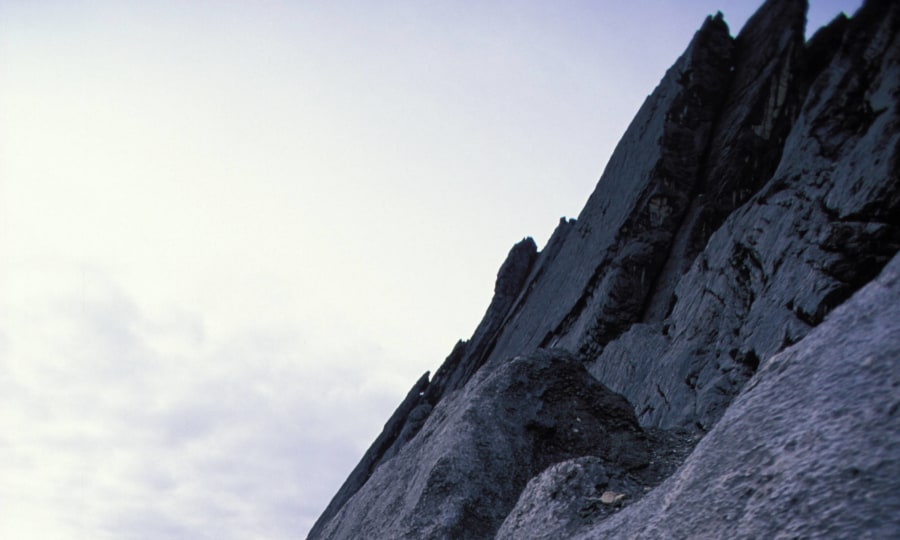 <p>Besteigung der Carstensz-Pyramide über die Kletterroute.</p>