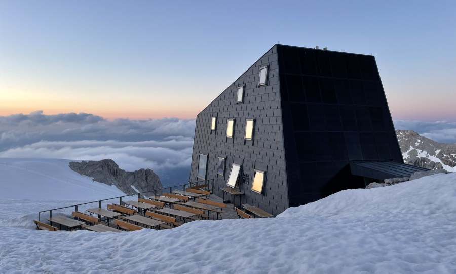 <p>Seethaler-Hütte am Dachstein</p>