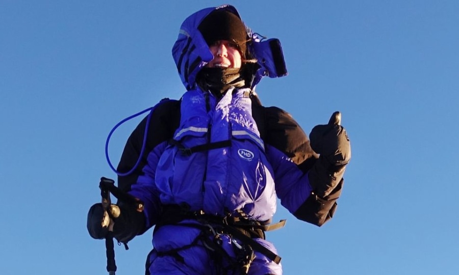 <p>Geschafft! Blacha meistert den höchsten Gipfel der Welt als jüngste Deutsche mit 26 Jahren.</p>