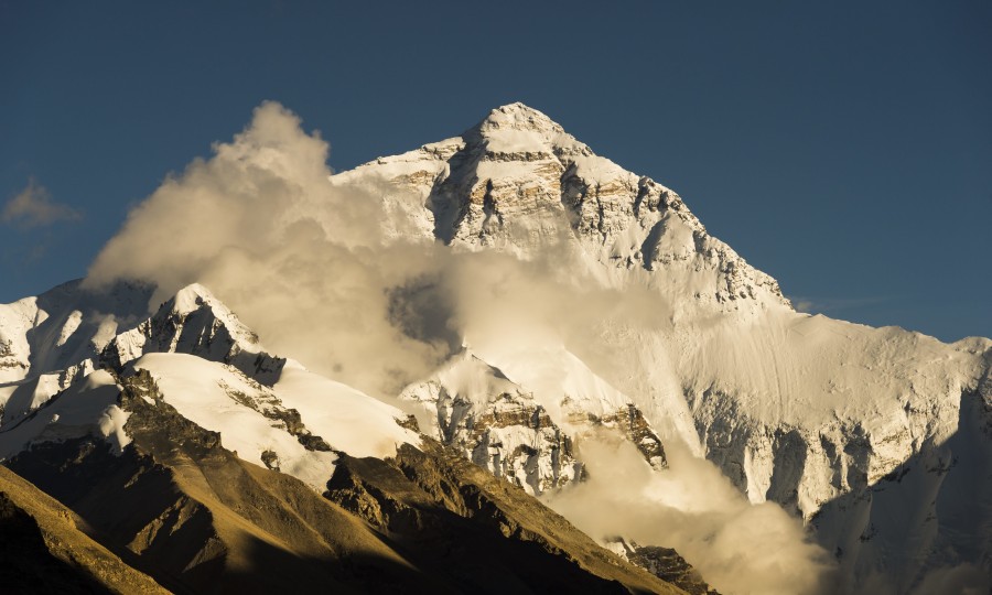 <p>1960 zum ersten Mal bestiegen: Die Nordseite des Mount Everest.</p>