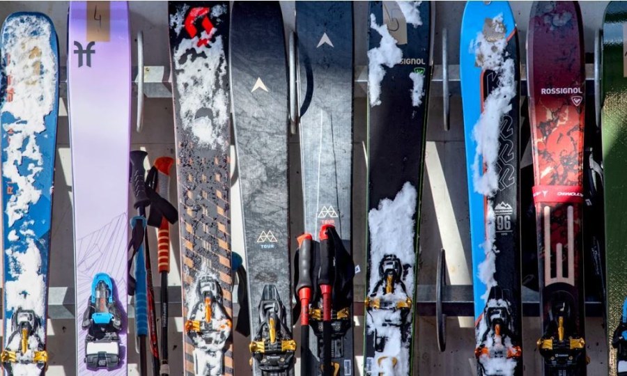 <p>Hohe Luftfeuchtigkeit schadet dem Ski, berücksichtigt unbedingt bei der Wahl des Lagerorts.</p>