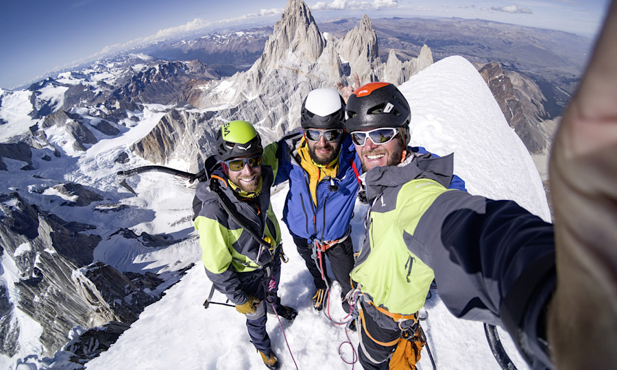 <p>Perfekter Tag: am Gipfel des Cerro Torre.</p>