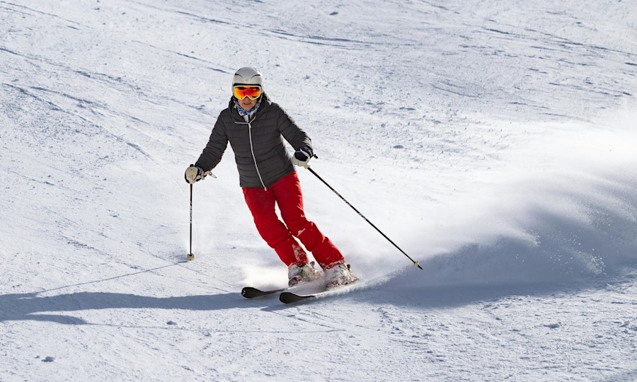 <p>Olaf erklärt, wie du deine Ski Ende des Winters richtig pflegst, bevor sie "eingesommert" werden. </p>