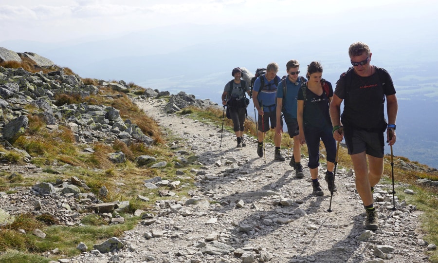<p>Das BIWAK-Team auf dem Weg zum  Krivan in der Hohen Tatra.</p>