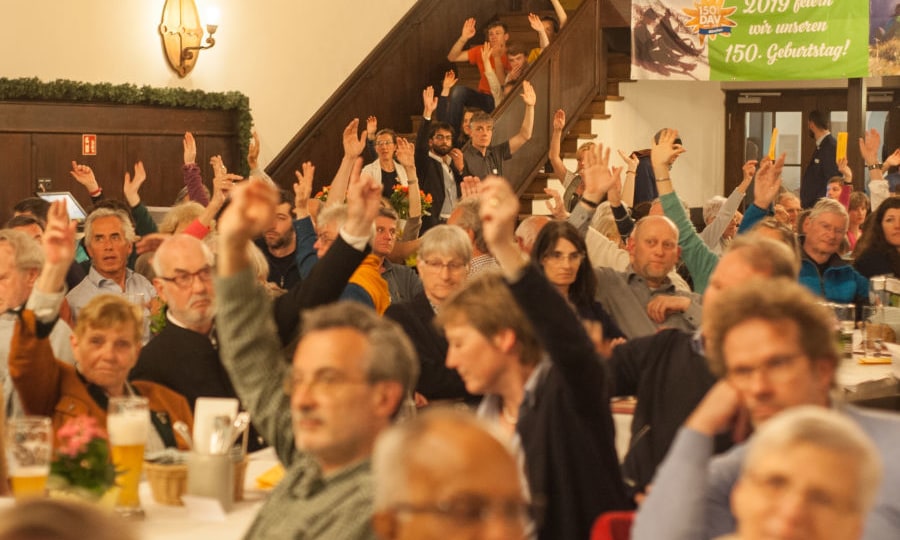 <p>Abstimmung: Mitglieder der DAVS München bekräftigen kritische Haltung gegenüber E-Mountainbikes.</p>