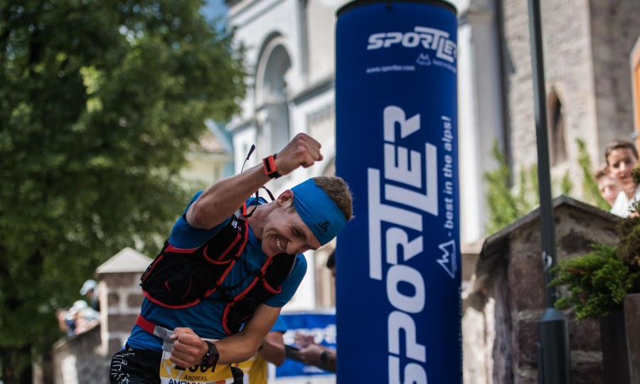 <p>Rießige Freude beim Sieger des Südtirol Sky Marathons Andreas Reiterer.</p>