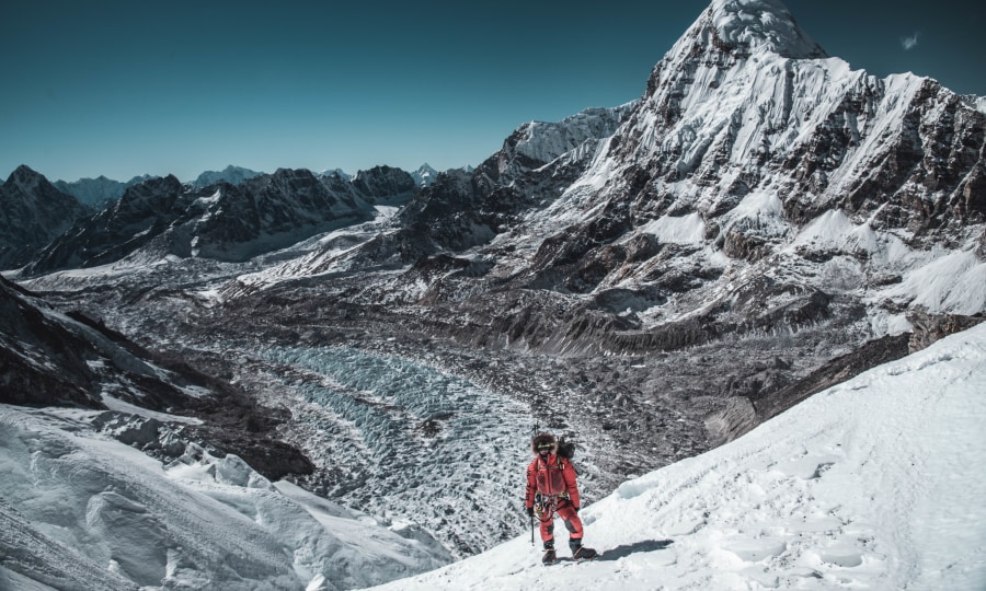 <p>Jost Kobusch 2020 am Everest Westgrad.</p>