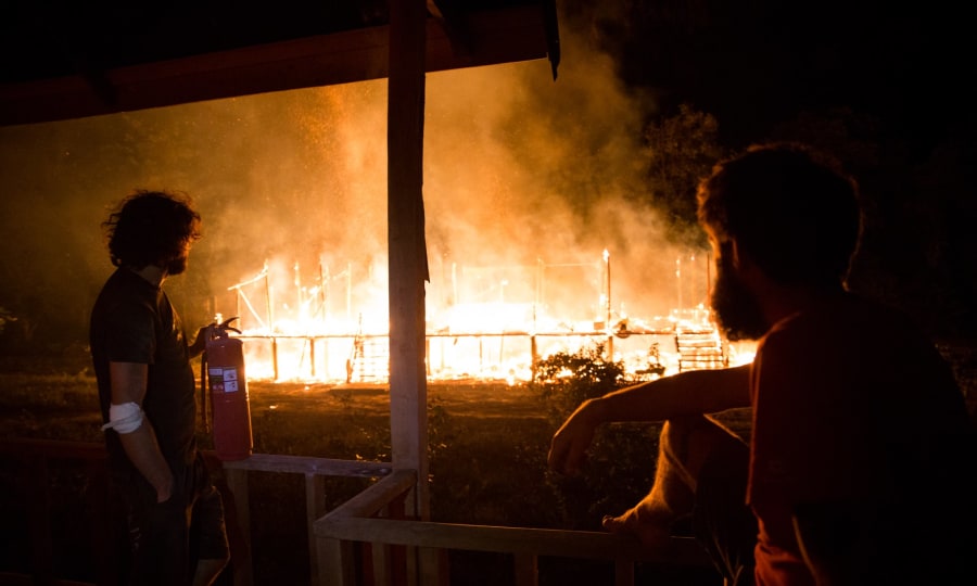 Das gerade erst eröffnete zweite Camp des Green Climbers Home in Laos brannte nieder.