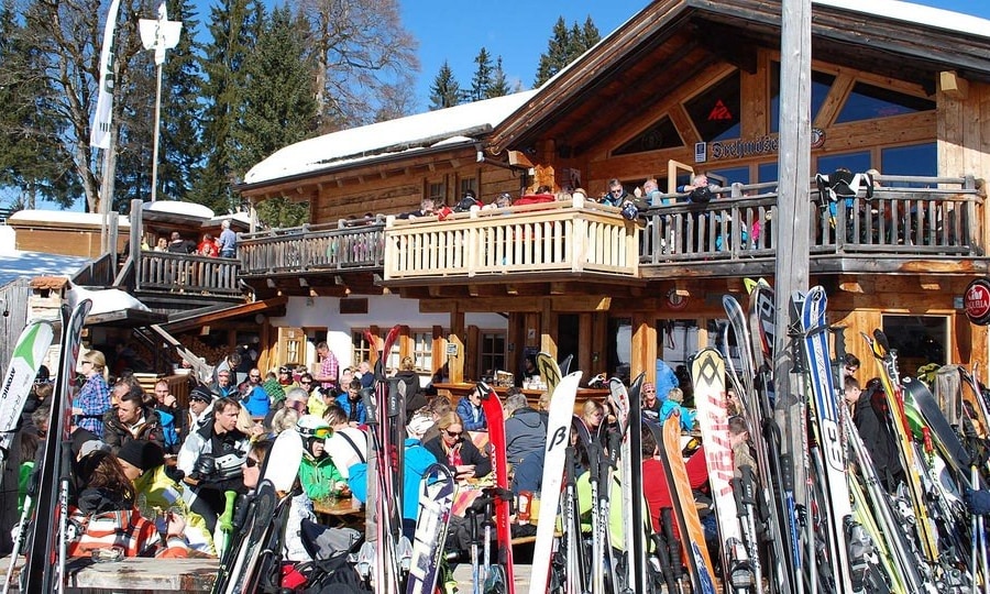 <p>Massentourismus in den Alpen: Immer mehr Skifahrer kommen. Alpen abgezockt – Berge, Schnee und Billiglohn, Dienstag, 22. November, WDR, 7.20 – 7.50 Uhr</p>