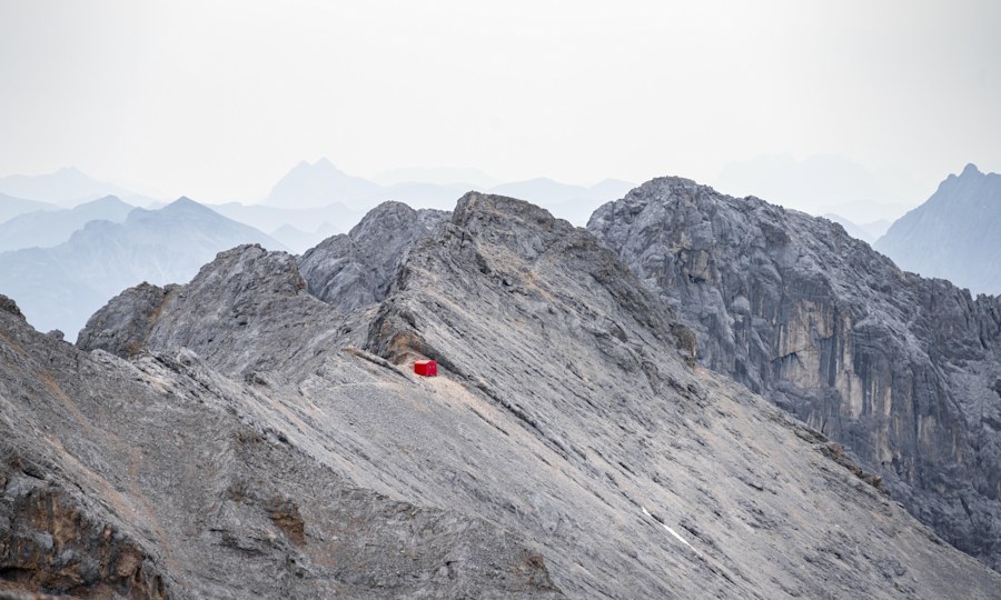 <p>Abschnitt des Grats mit Blick zur Biwakschachtel.</p>