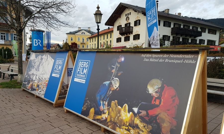 <p>In der Stadt präsent: das Bergfilm-Festival Tegernsee.</p>