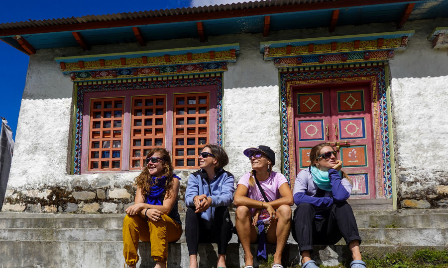 <p>Zu viert spontan nach Nepal: Maud Vanpoulle, Babsi Vigl, Lise Billon und Raphaela Haug (v.l.n.r).</p>