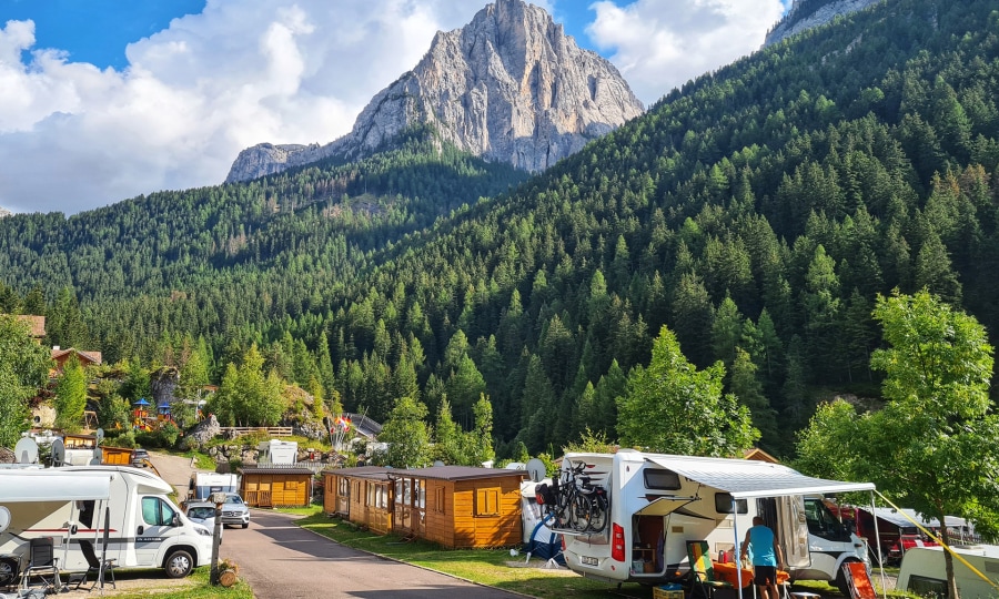 <p>Dolomiten-Feeling beim Camping</p>