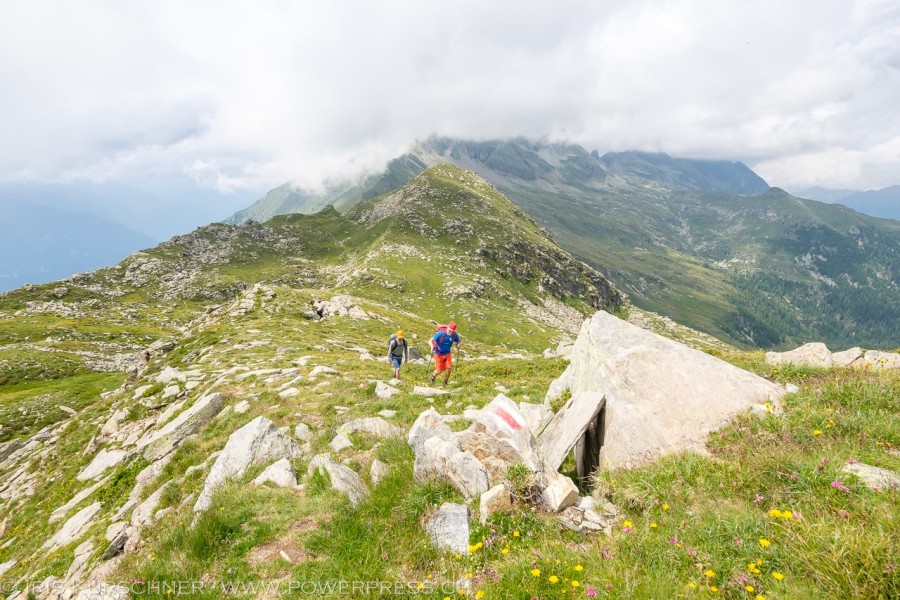 Wanderung von den Monti di Saurù nach Landarenca im Tessin
