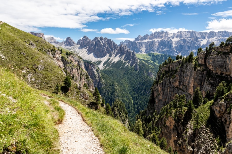 Wanderung von Wolkenstein zum Mont de Stevia in den Dolomiten